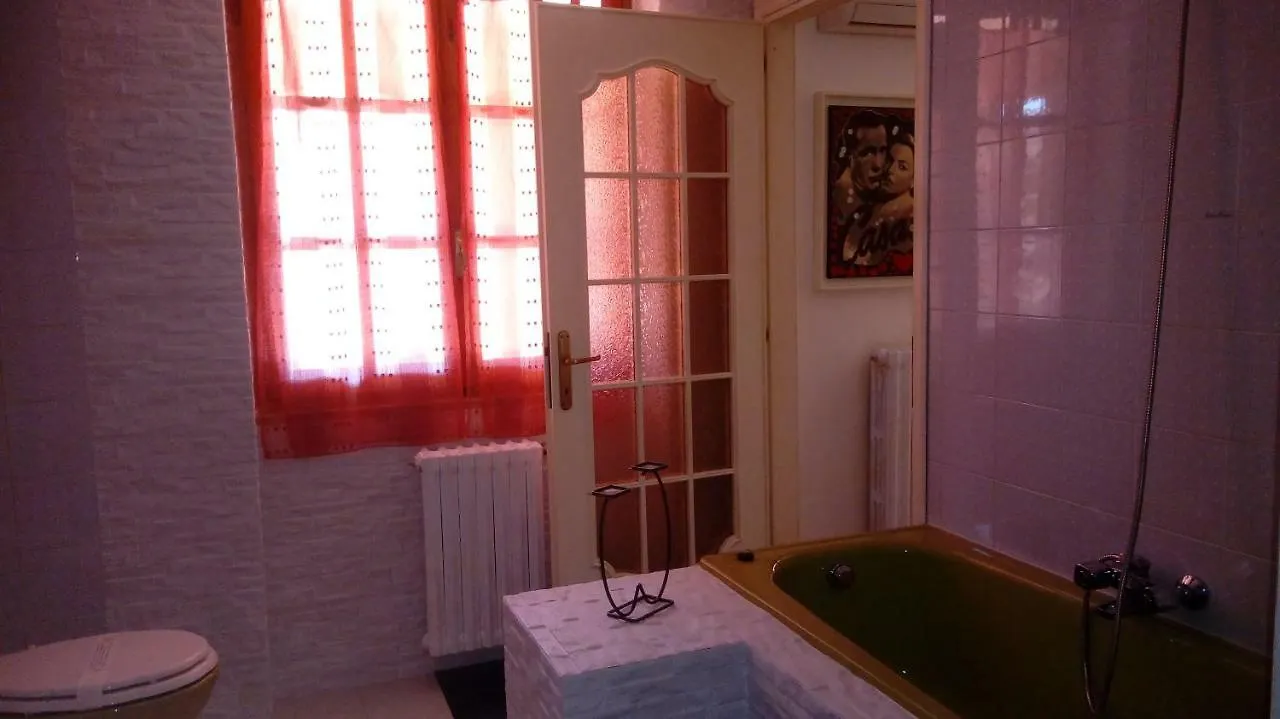 Villa Corrias Siliqua 2*,  İtalya